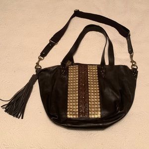 Lucky Brand leather purse.